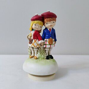 Vintage Sankyo Music Box 1970s Boy & Girl Figurine Scottish Children Scotland